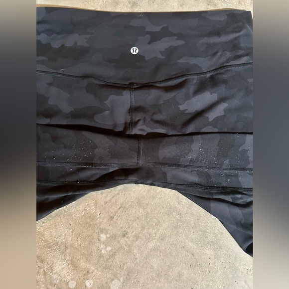 Lululemon Align Shorts Size 16 - Picture 3 of 4